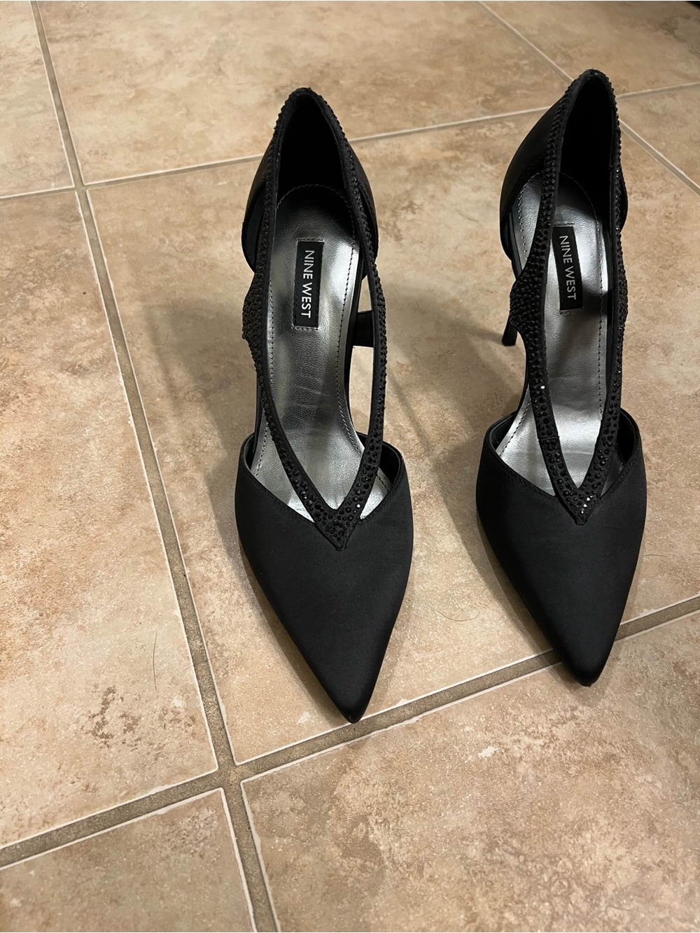 Nine West Black Pointed Toe T-Strap Pumps